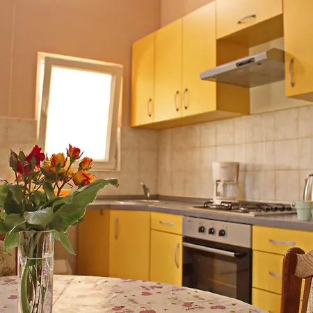 By The Sea Nin, Zadar - 12890 نين